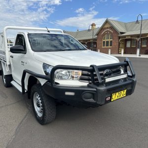 2025 Toyota Hilux SR 4x4